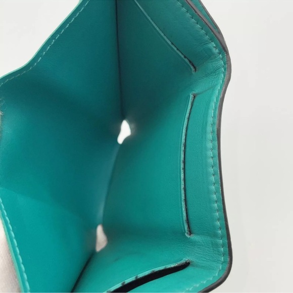 Auth Louis Vuitton Taigarama Green Discovery Compact Wallet W/B and dust bag - Picture 12 of 16